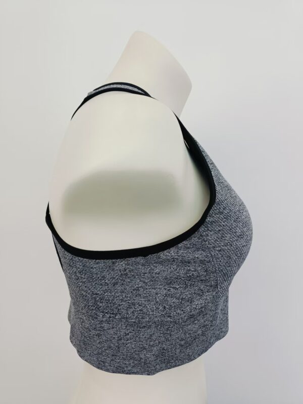 HC012 - Image 3