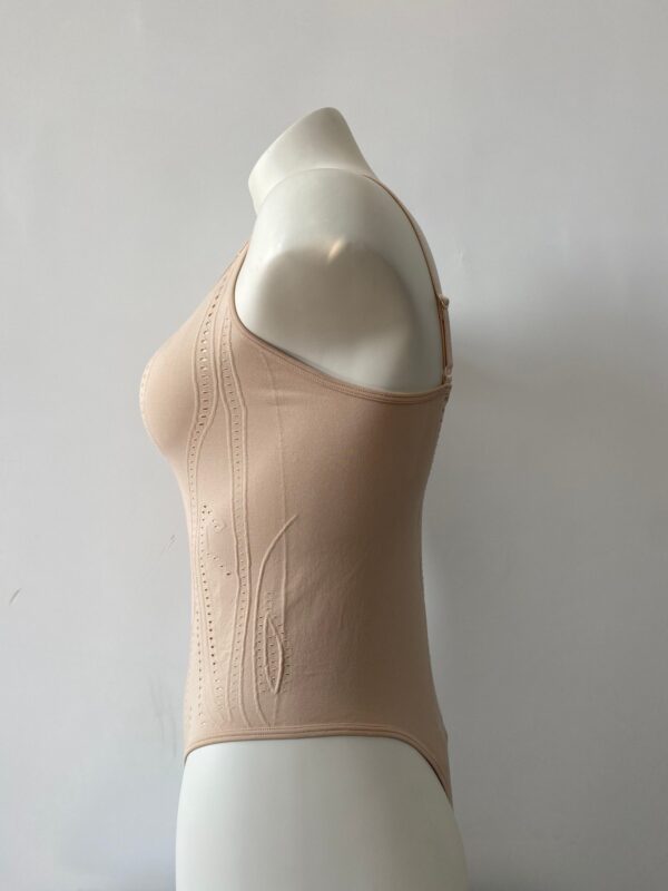 HC023 - Image 3