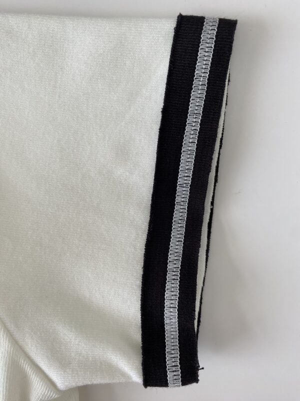 HC110 - Image 8